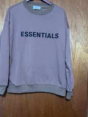 Fear of God Essential Sweatshirt